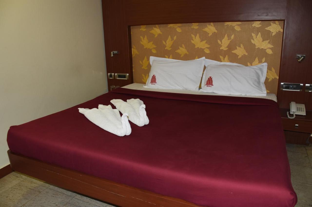 Everestparkresidency Hotel Tiruchirappalli Eksteriør billede