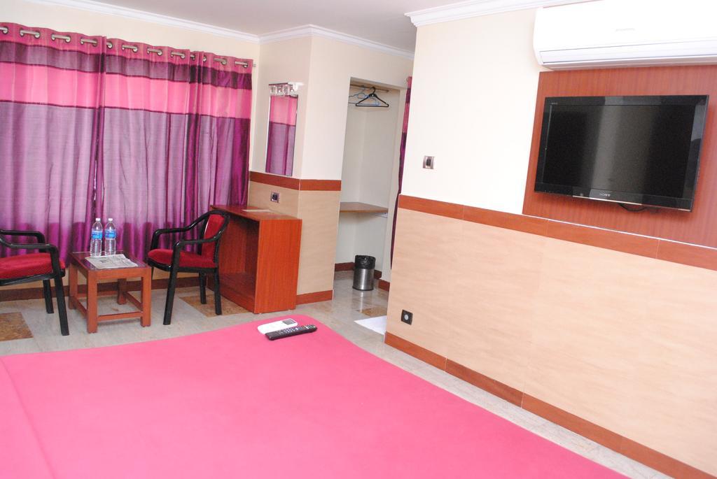Everestparkresidency Hotel Tiruchirappalli Værelse billede