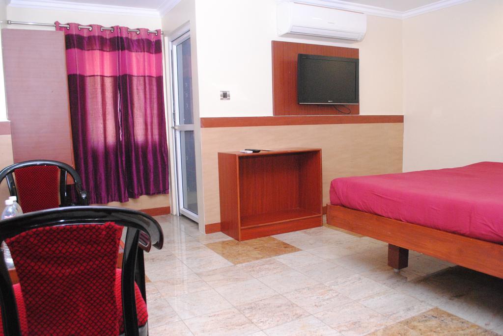 Everestparkresidency Hotel Tiruchirappalli Værelse billede